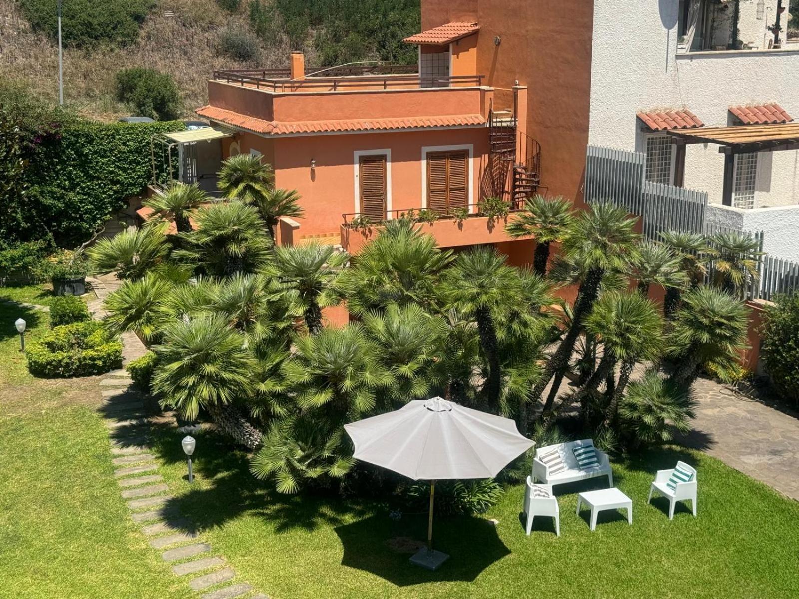 Palazzo Moresco 산타마리넬라 외부 사진