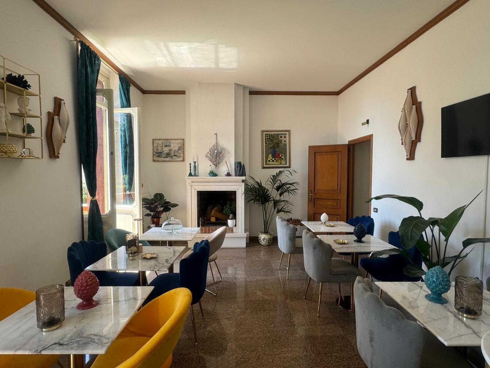 Palazzo Moresco 산타마리넬라 외부 사진